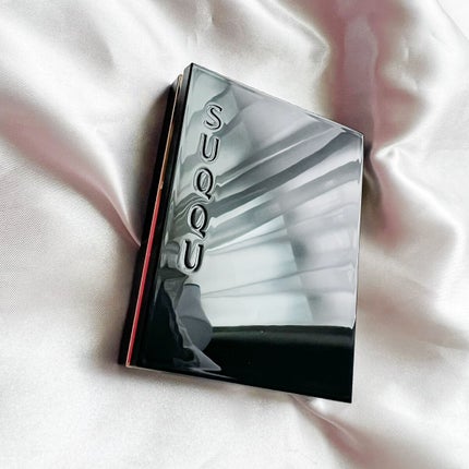 シグニチャー カラー アイズ/SUQQU/アイシャドウパレットを使ったクチコミ(2枚目)