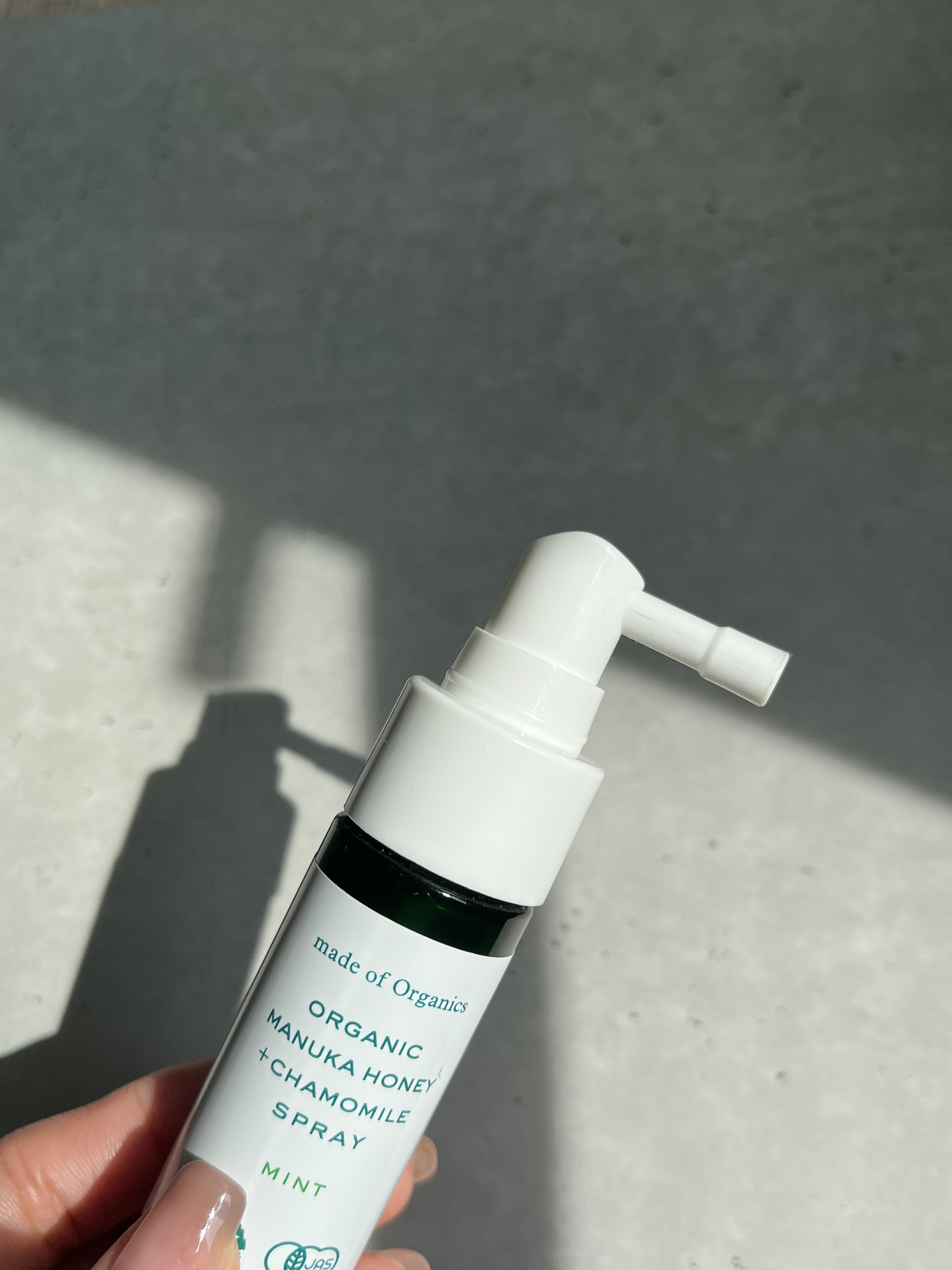マヌカハニー＋カモミールスプレー/made of Organics/その他オーラルケアを使ったクチコミ（2枚目）