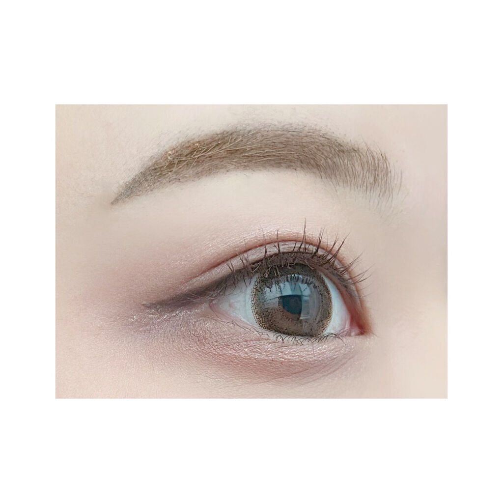 カラコンのレビューです。
アンジョルノ　マンスリー
カラーはエクレアブラウン
DIA 14.4
着色外径13.6
BC8.7
Qoo10で3箱3000円で購入しました！

ナチュラルでした。
ぼわぁっとしてて可愛いです。
乾燥は一日中付けて