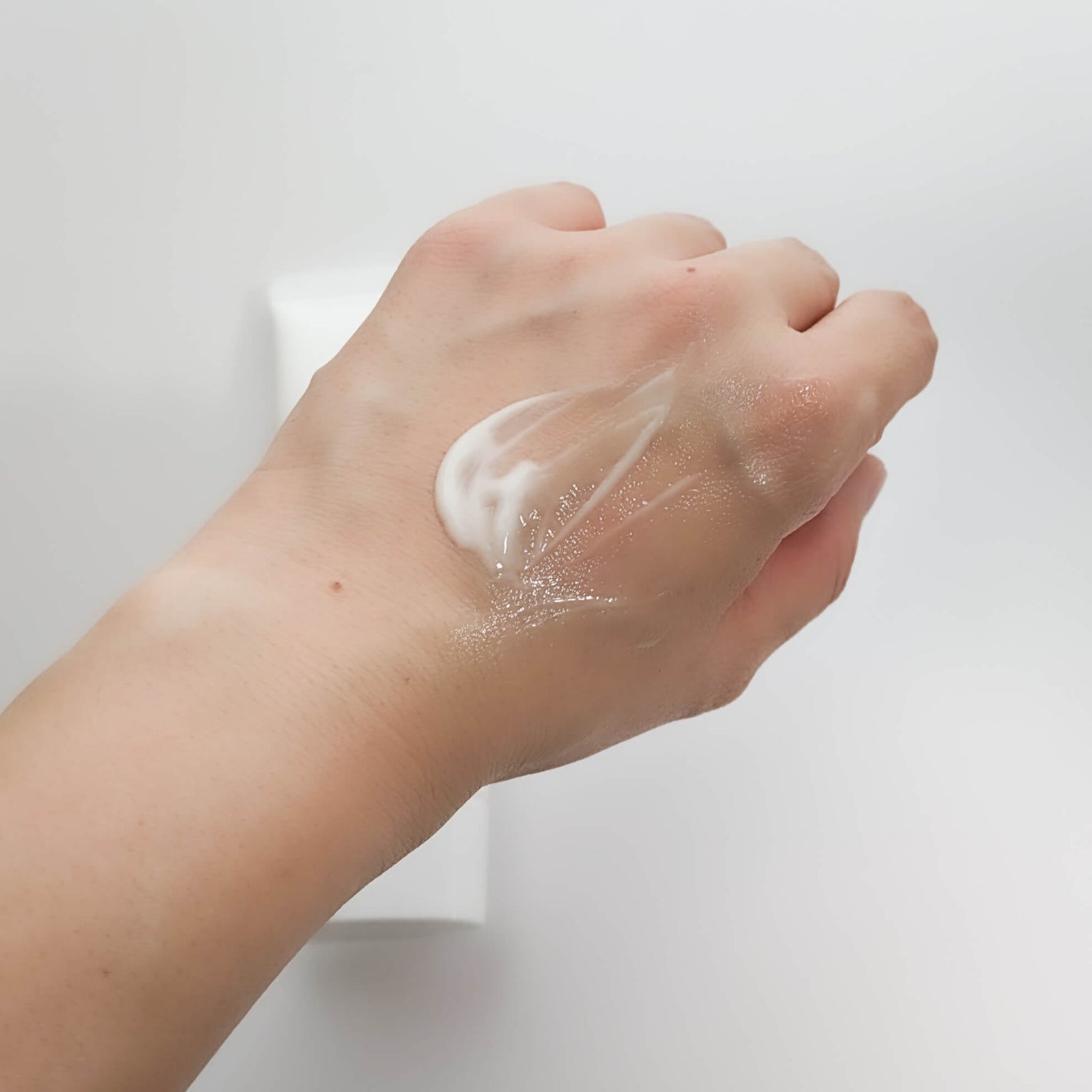 薬用ホワイトリンクルUVジェル/NALC/日焼け止めジェルを使ったクチコミ(2枚目)