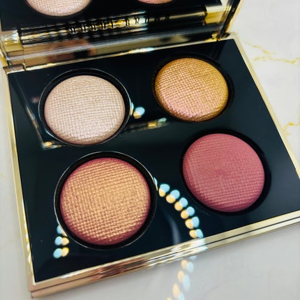 リュクス アイシャドウ クォード グロウ ウィズ ラブ コレクション/BOBBI BROWN/アイシャドウパレットを使ったクチコミ(1枚目)