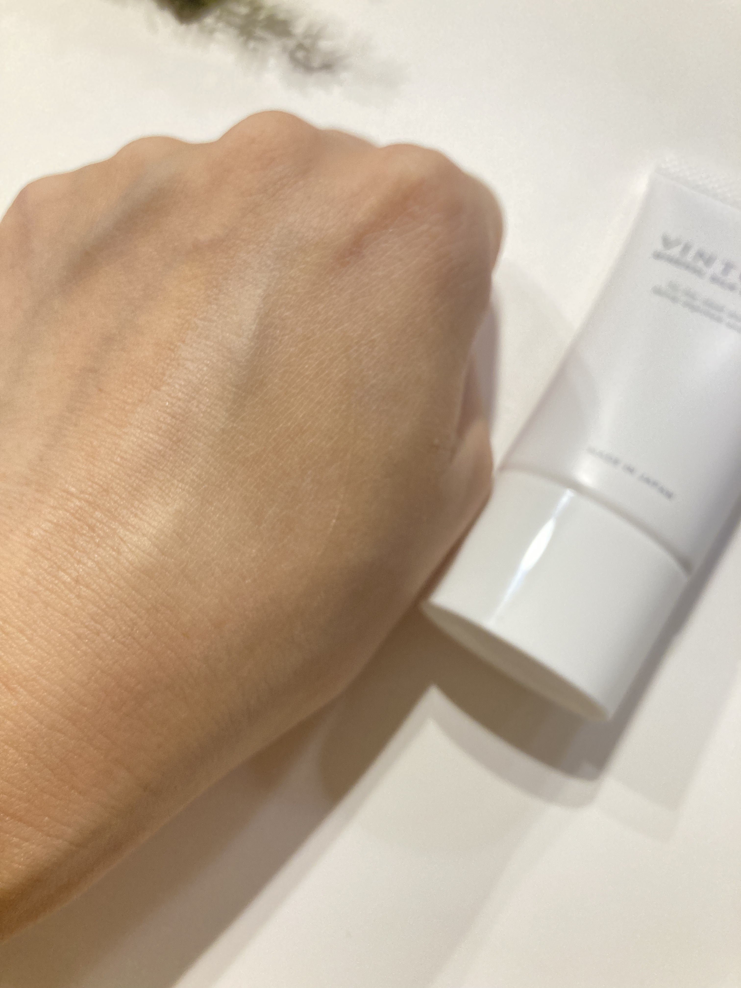 ミネラルシルクメイクアップベース/ヴァントルテ/化粧下地を使ったクチコミ（3枚目）