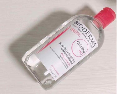 BIODERMA
サンシビオ H2O クレンジングウォーター﻿
﻿
敏感肌にも優しいふき取りクレンジング🍀﻿
﻿
コットンに多めに含ませるとメイクがスルスルと落ちる﻿
ふき取った後はお肌すべすべもちもち