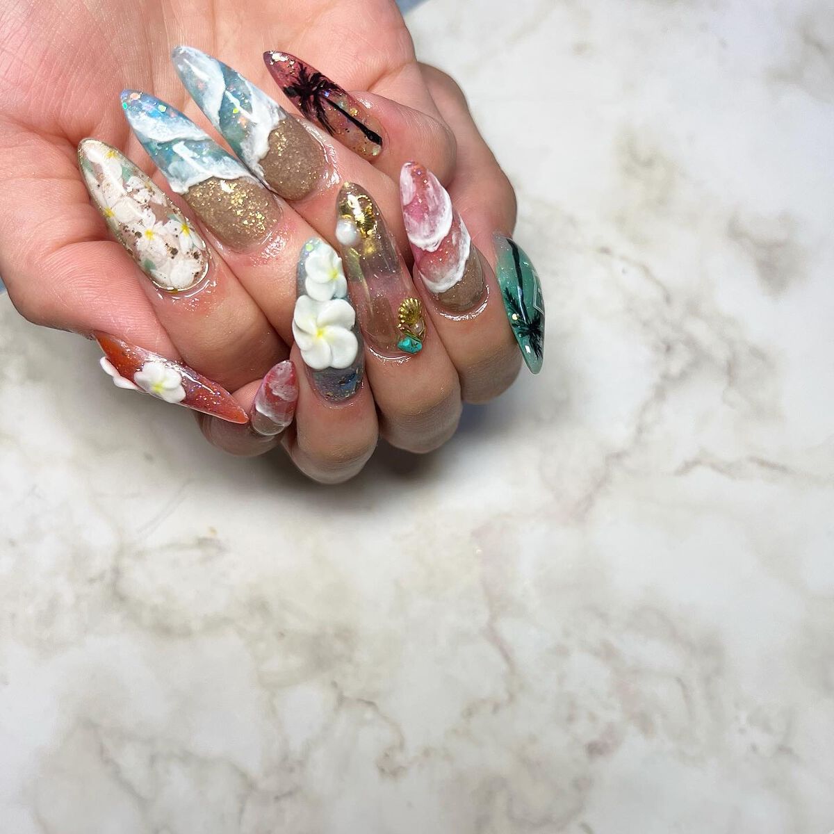 cst on LIPS 「☑︎おまかせスカルプ8.000円おまかせ全てのアート追加料金な..」(1枚目)