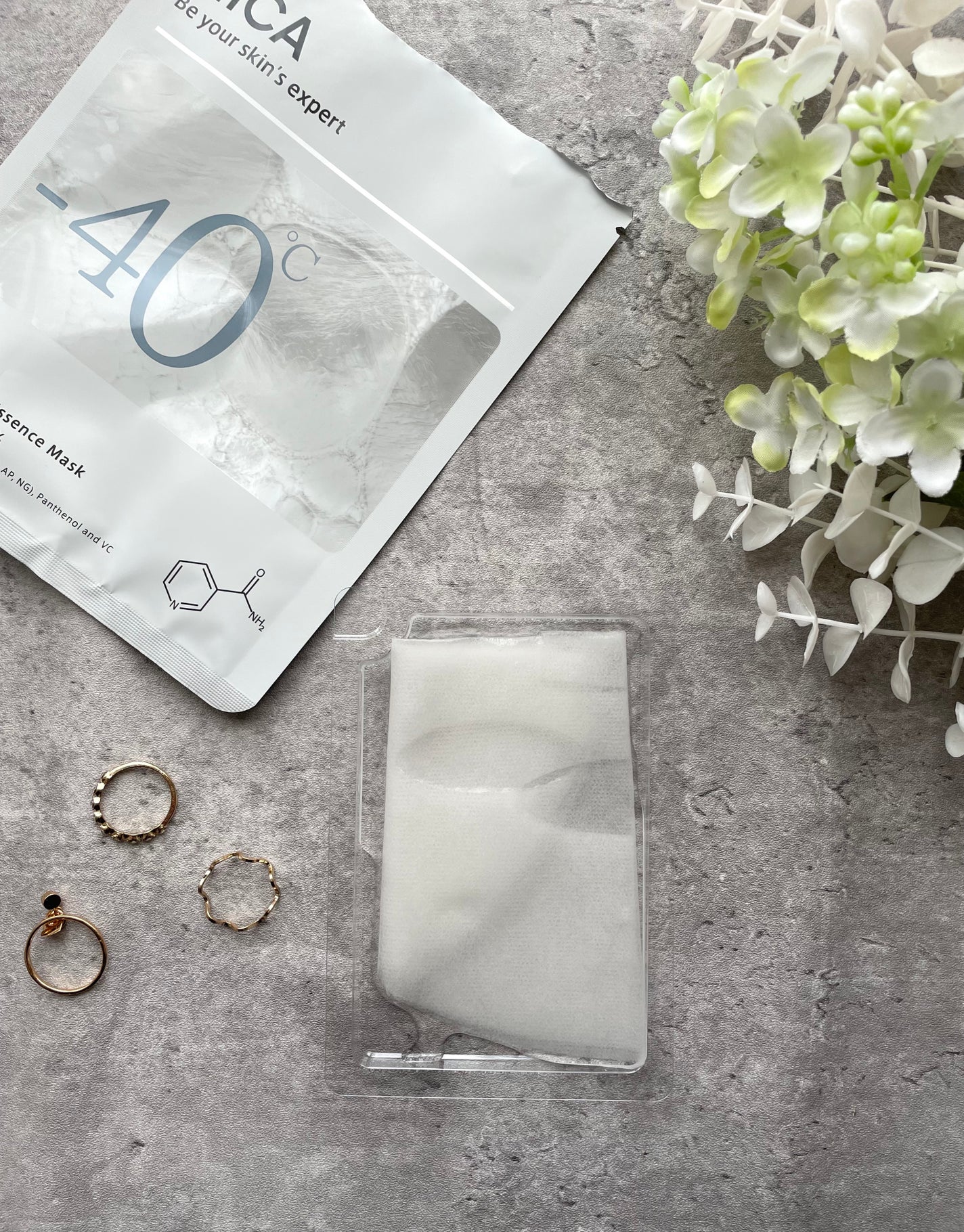 フリーズドライエッセンスマスク ナイアシンアミド22%/HiCA/シートマスク・パックを使ったクチコミ(4枚目)