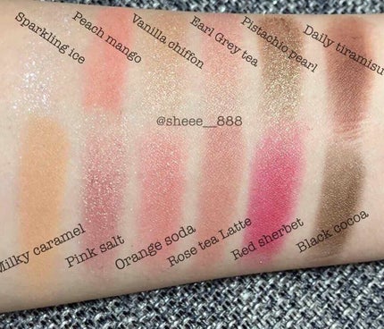 バレンタインボックス2 ピーチパレット/VAVI MELLO/アイシャドウパレットを使ったクチコミ(2枚目)