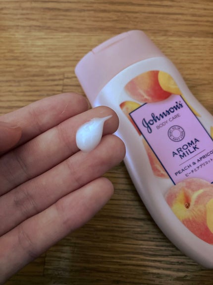 ラスティングモイスチャーアロマミルク  ピーチとアプリコットの香り/ジョンソンボディケア/ボディミルクを使ったクチコミ(3枚目)