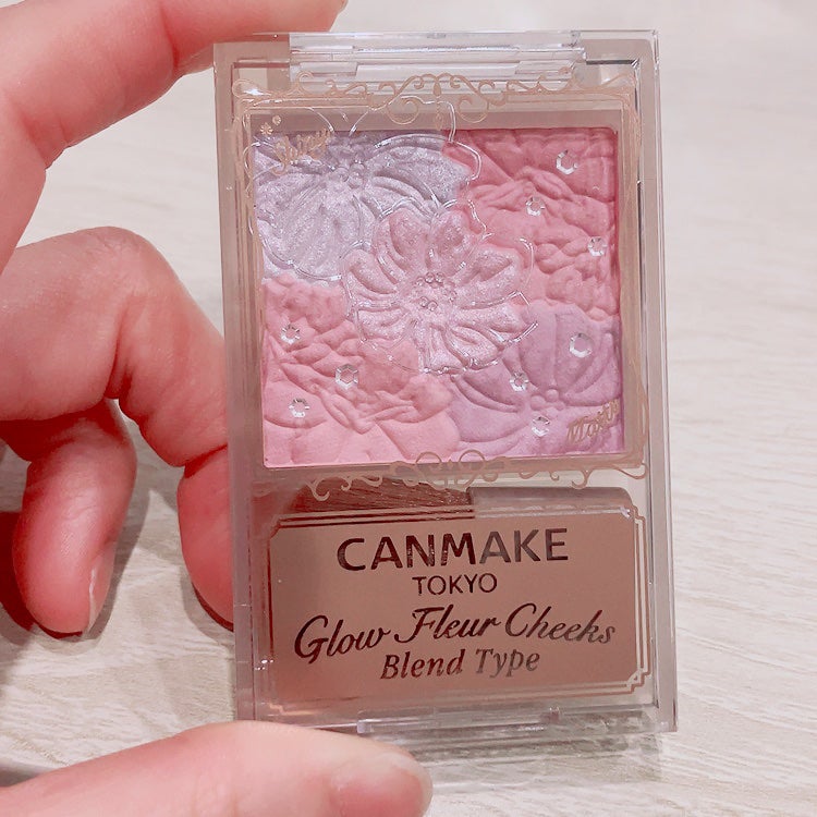 グロウフルールチークス(ブレンドタイプ)/キャンメイク/パウダーチークを使ったクチコミ(1枚目)