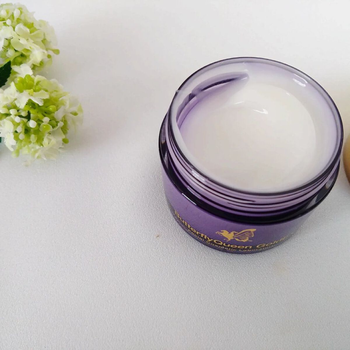 バタフライクイーン ゴールドエクストラ/フェイシャルコスメティック研究所/オールインワン化粧品を使ったクチコミ（2枚目）