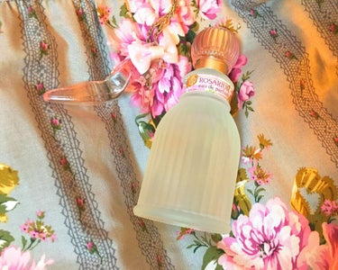 
♡ばら園　オードパルファムRX♡



最近お気に入りのデイリー用香水です。
その名の通り薔薇の香り🌹
資生堂の歴史深い香水でもあります。

トップもミドルも無く、ずっと香りが同じタイプです。
薔薇と