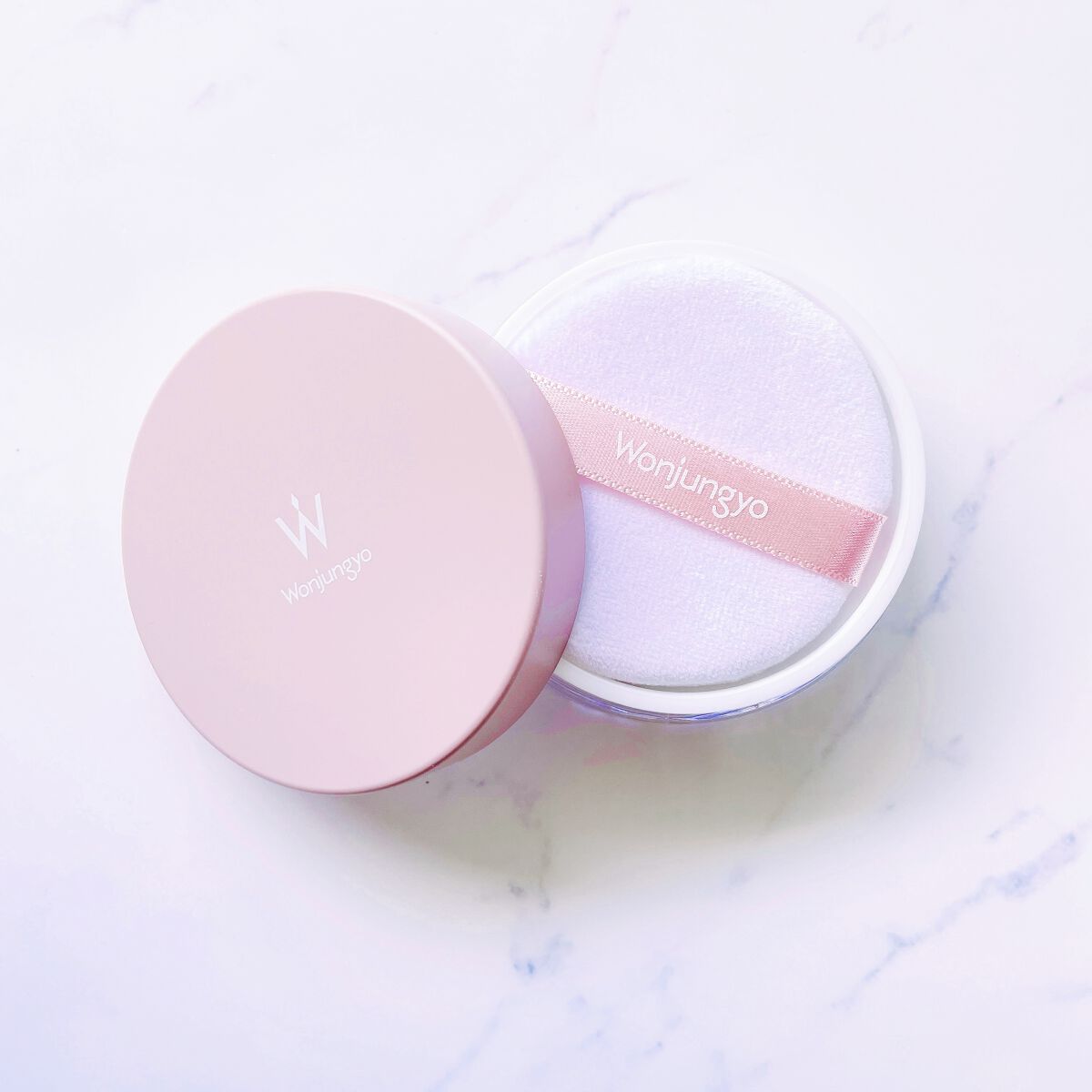 フィクシングブラーパウダー Wonjungyobeautyの口コミ 可愛いピンク色のデザインです 柔らかくてふ By Yonna1818 混合肌 30代前半 Lips