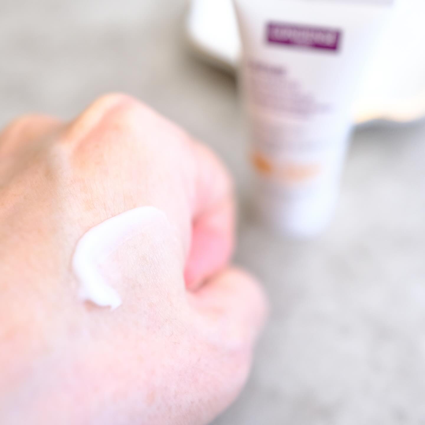 クレーム キャルモンテ レパラ/コンダンセ パリ/フェイスクリームを使ったクチコミ（2枚目）