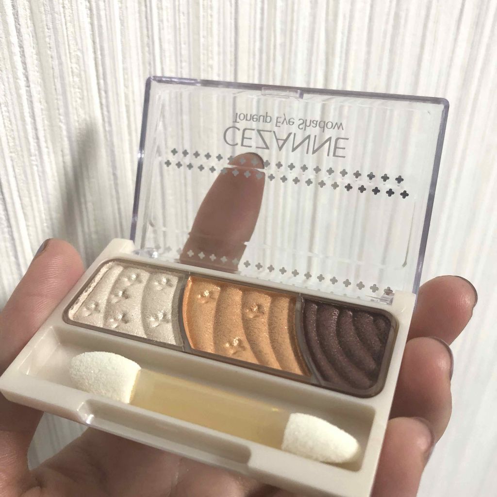 トーンアップアイシャドウ/CEZANNE/アイシャドウパレットを使ったクチコミ(2枚目)