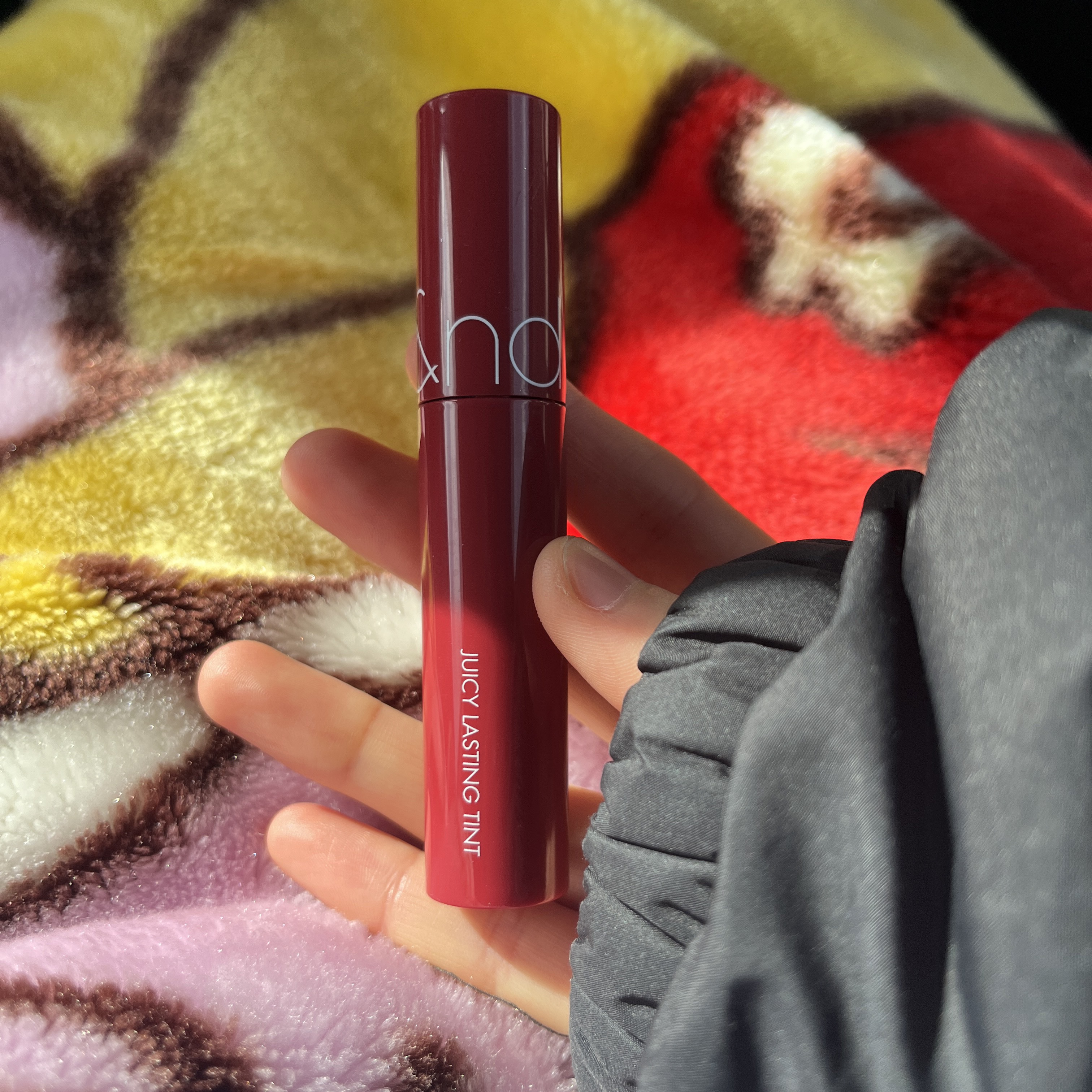 ジューシーラスティングティント/rom&nd/リップティントを使ったクチコミ（1枚目）