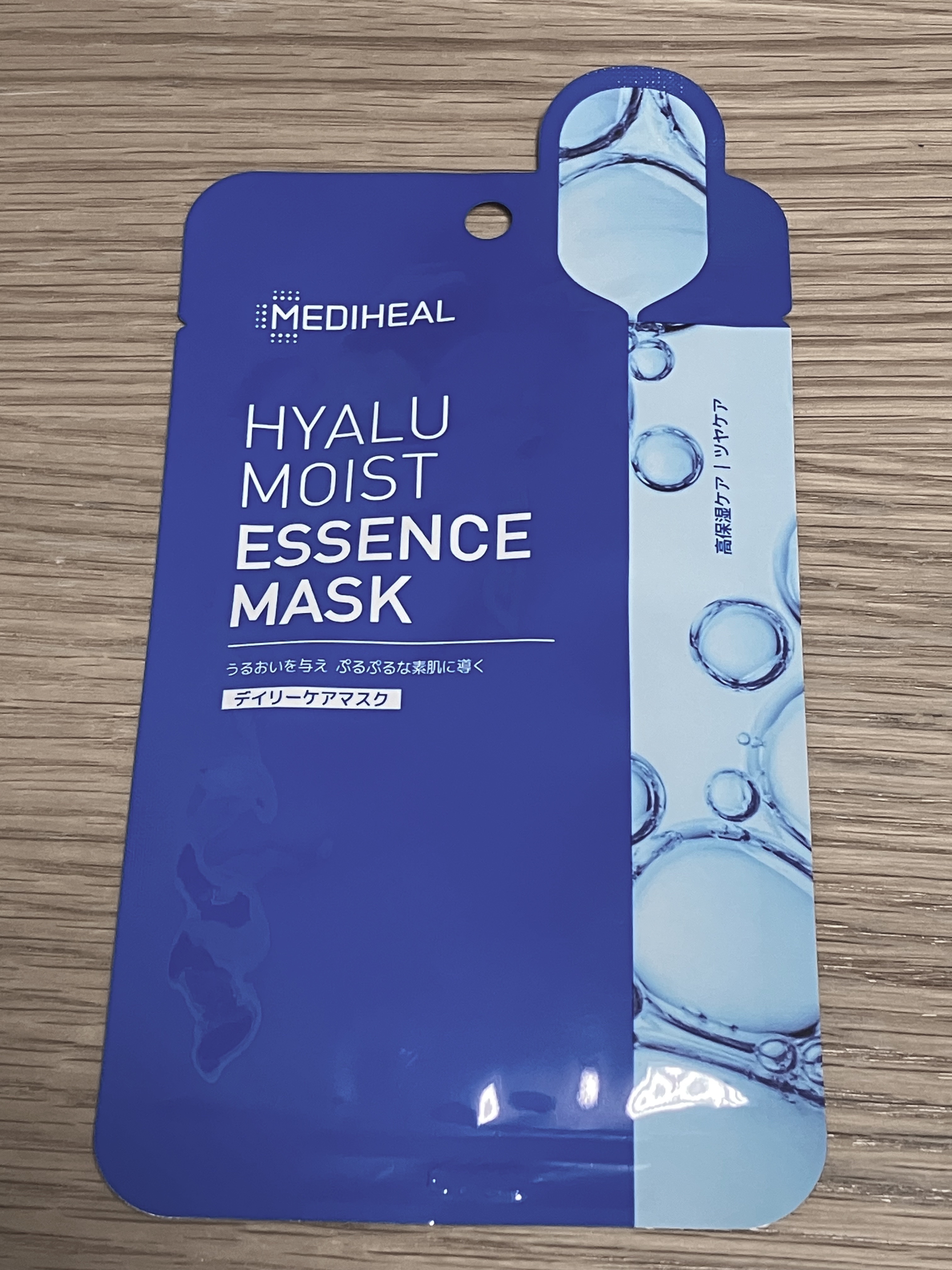 【MEDIHEALヒアルモイストエッセンスマスク】
乾燥する季節になってきたので、高保湿のマスクをためしてみました！

【使った商品】
・MEDIHEALヒアルモイストエッセンスマスク

【肌質】
・混合肌

【テクスチャ】
・しっとり/高