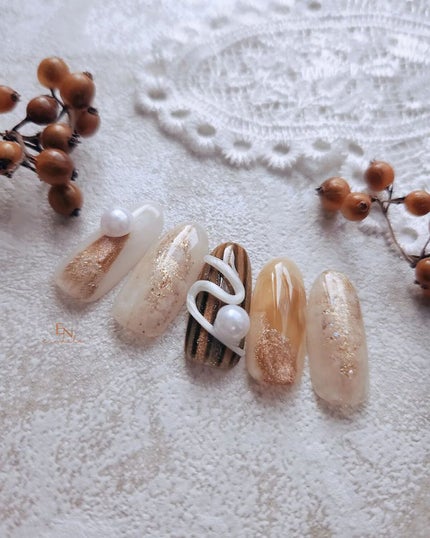 #クリスマスネイル,#セルフネイル,#ニュアンスネイル,#冬ネイル,#ブラウンネイル,#マグネットネイルのネイルデザイン