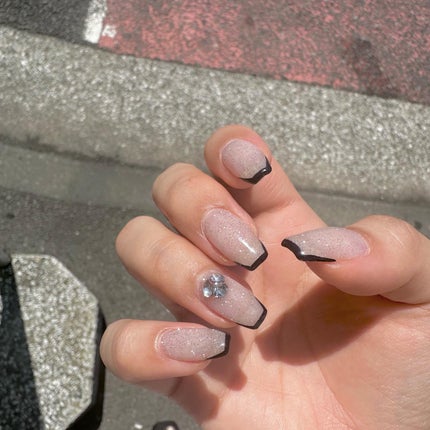 kanna on LIPS 「・・・Newmynail♡右手はフラッシュベースの黒スキニーフ..」(4枚目)