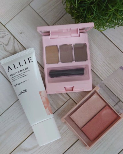 フェイスグロウカラー/CEZANNE/クリームハイライトを使ったクチコミ(3枚目)