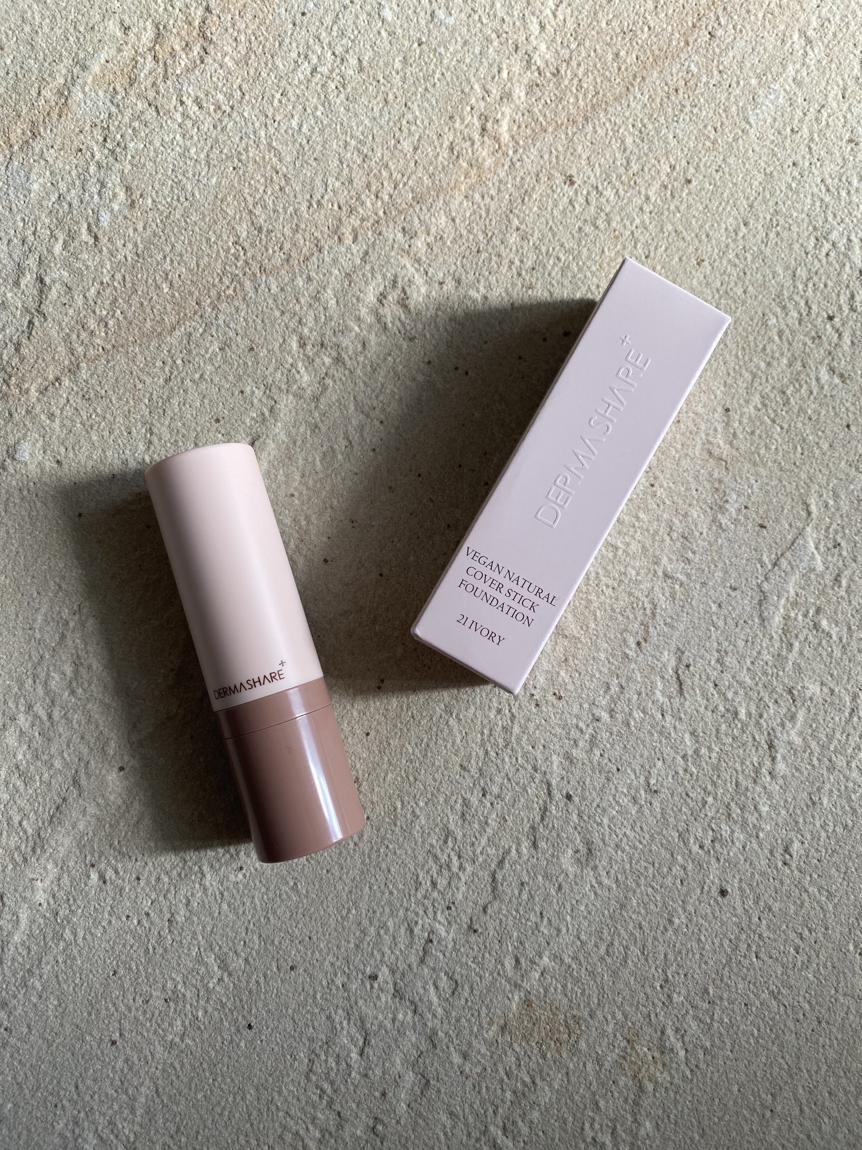 ヴィーガンナチュラルカバースティックファンデーション/DERMASHARE/その他ファンデーションを使ったクチコミ（1枚目）