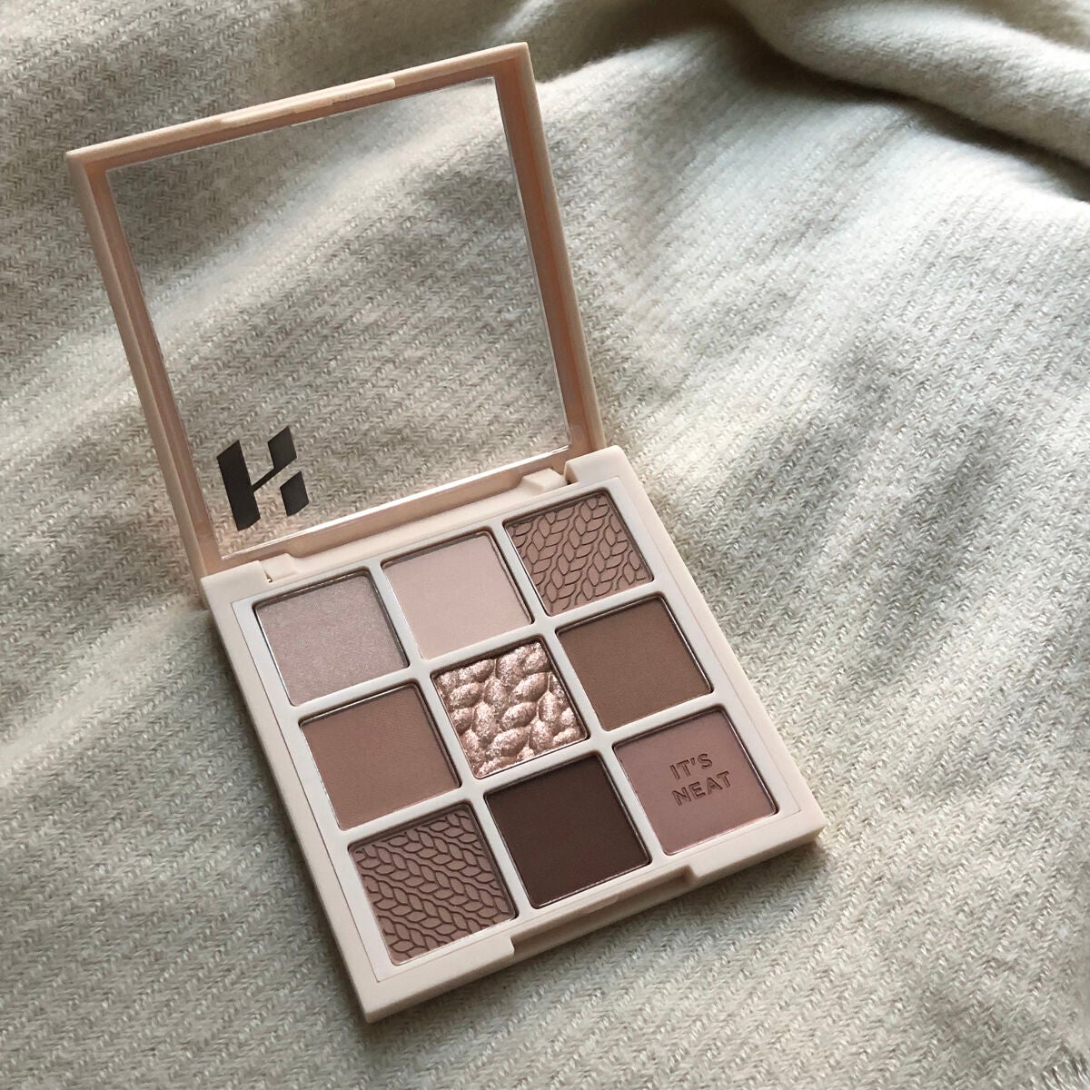 マイフェイブムードアイパレット 9カラー/HOLIKA HOLIKA/アイシャドウパレットを使ったクチコミ(2枚目)