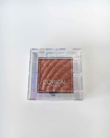 L’Oreal Paris oilshadow eyeshadow 
Almighty Satin

いやぁぁ可愛い
サテンラメ入りシャドウ
王道カラーのブラウン！
ブラウン強めのオレンジブラウン🍊とも