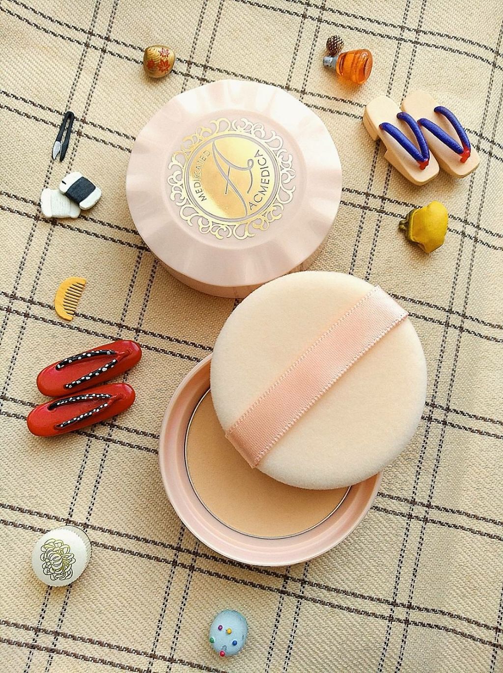 アクメディカ 薬用 フェイスパウダー クリア/ナリスアップ/パウダーファンデーションを使ったクチコミ（1枚目）