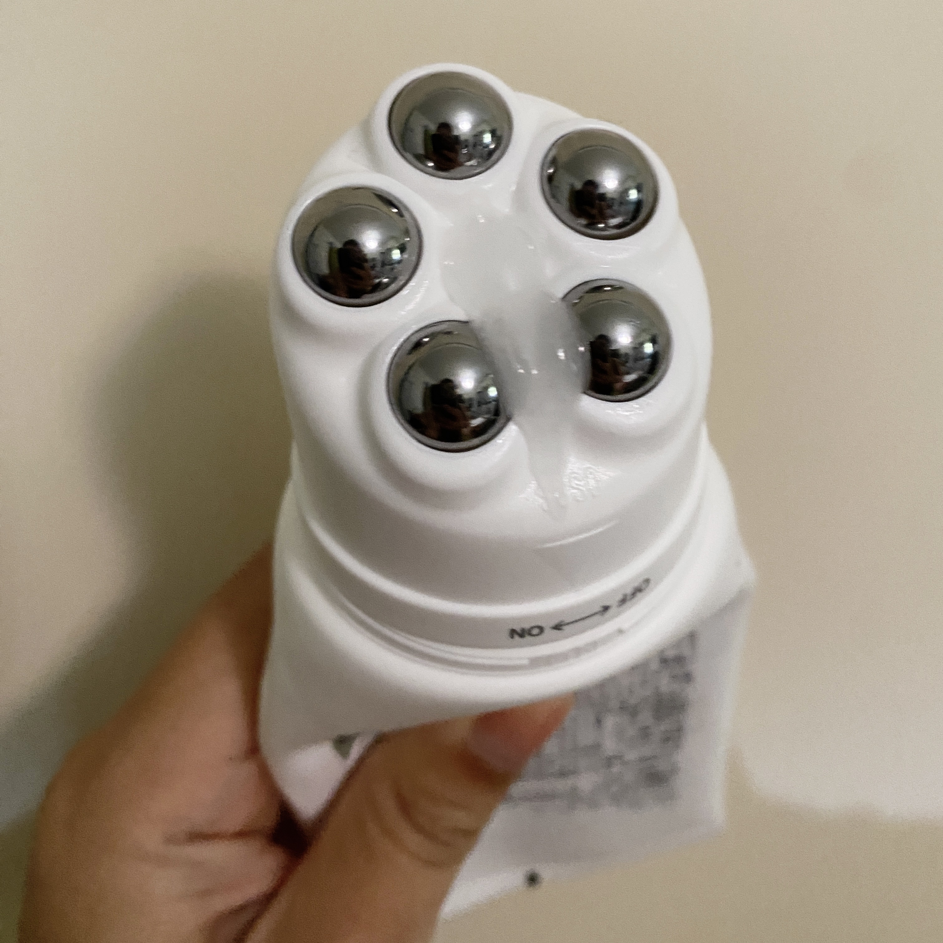 Vフィット ローラー クリーム/HUE_CALM/フェイスクリームを使ったクチコミ（3枚目）