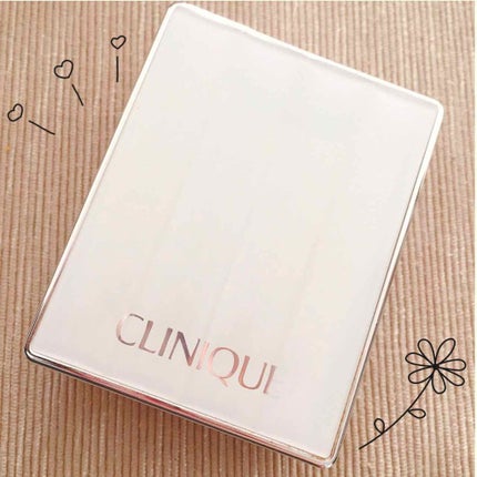 イーブン ベター パウダー メークアップ ウォーター ヴェール 27 リフィル/CLINIQUE/パウダーファンデーションを使ったクチコミ(1枚目)