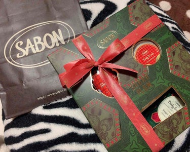 SABON ボディケアギフト シュガー・プラムのクチコミ「SABONボディケアギフト シュガー・プラム

クリスマス限定の香り。

ボディーソープは洗っ.....」（1枚目）