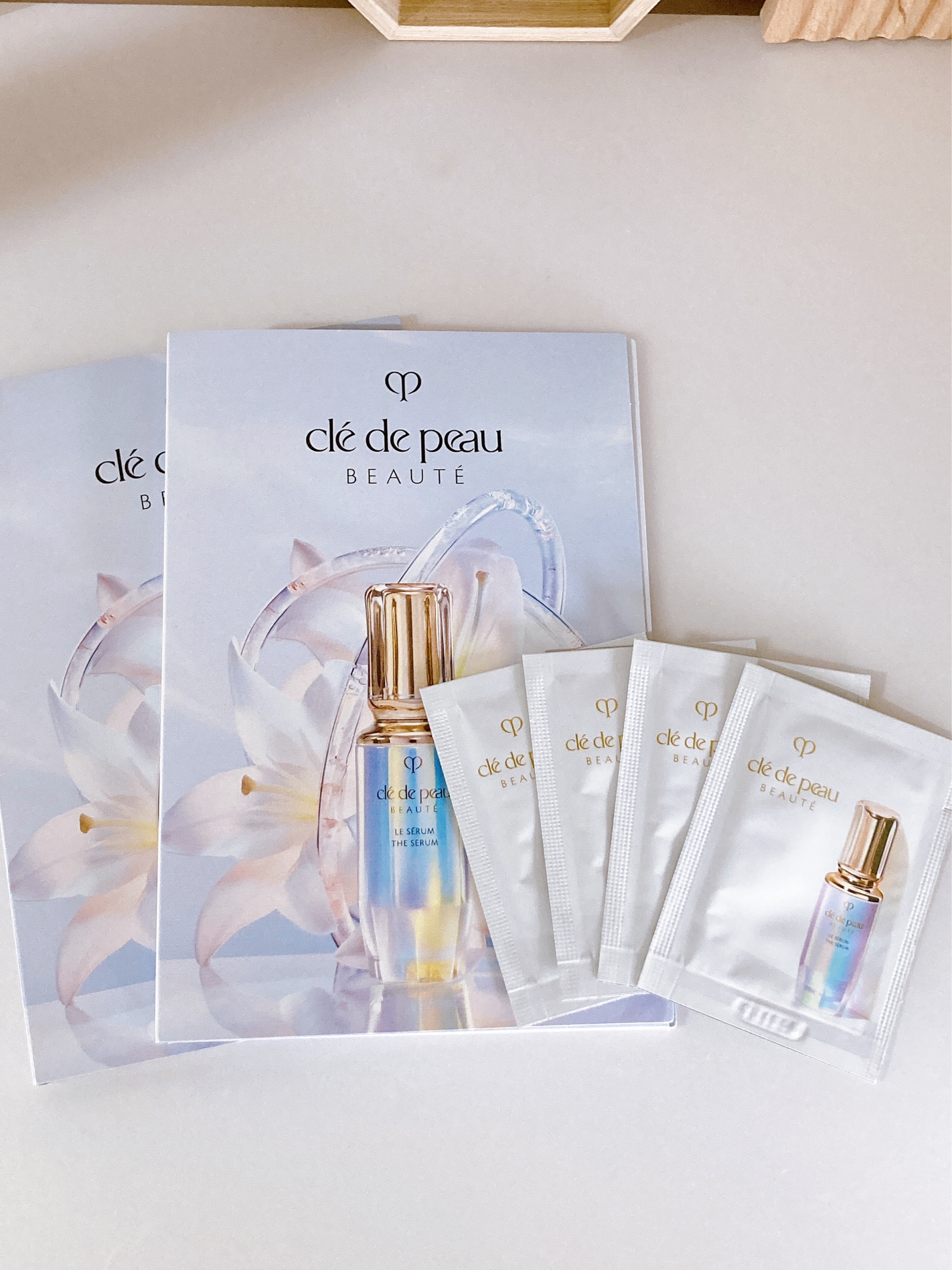 タンプードルエクラ ケース｜クレ・ド・ポー ボーテ他、3商品を使った