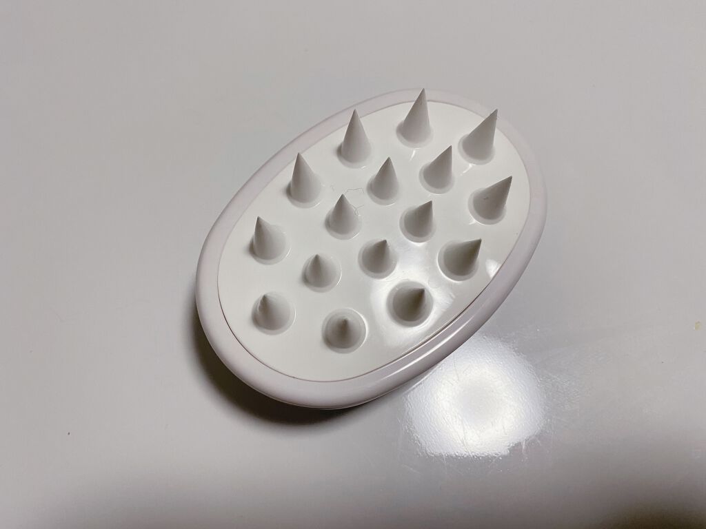 スカルプマッサージブラシ/MARKS&WEB/スカルプブラシを使ったクチコミ（2枚目）