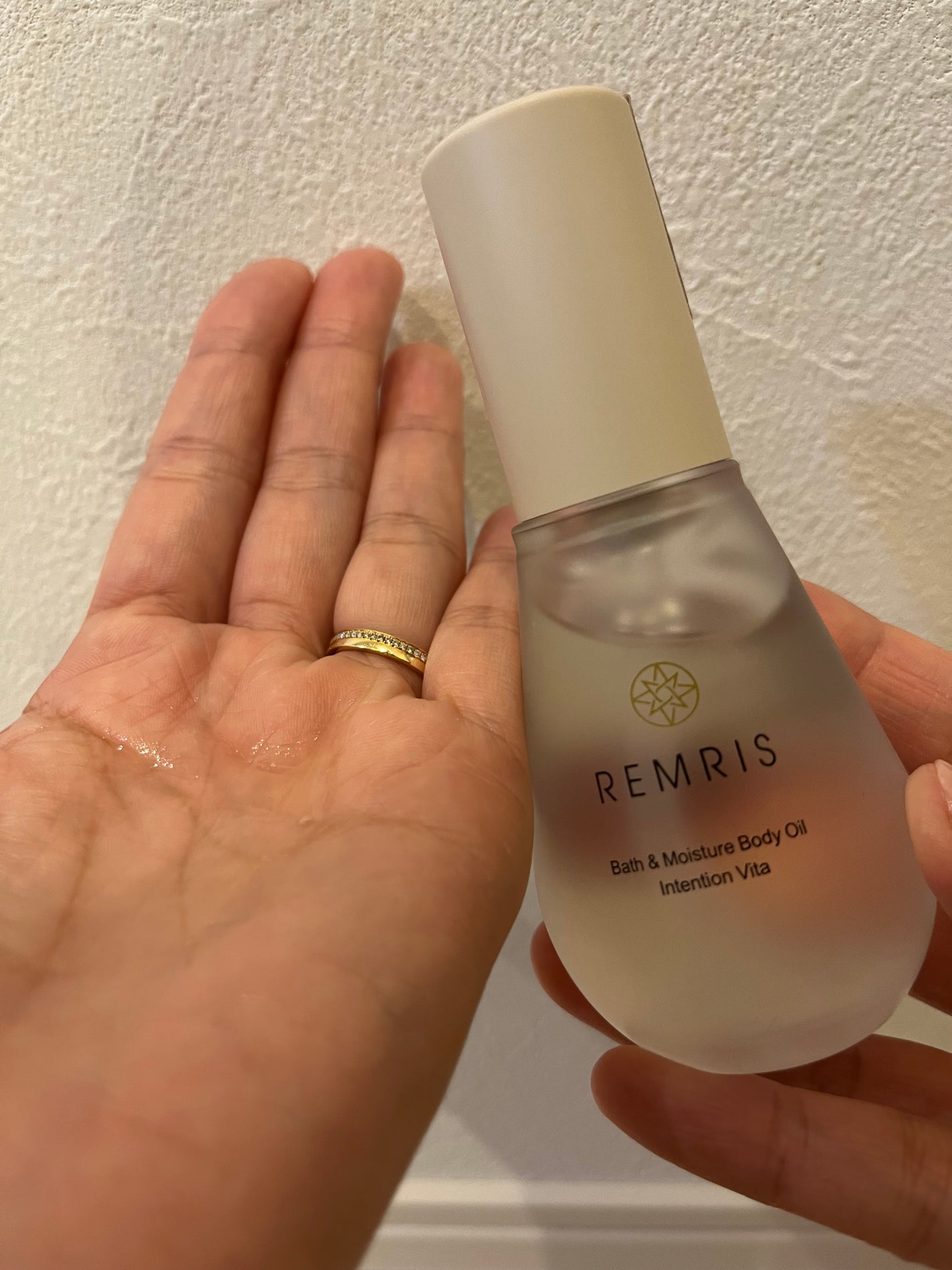 バス&モイスチャーボディオイル/REMRIS/ボディオイルを使ったクチコミ(2枚目)