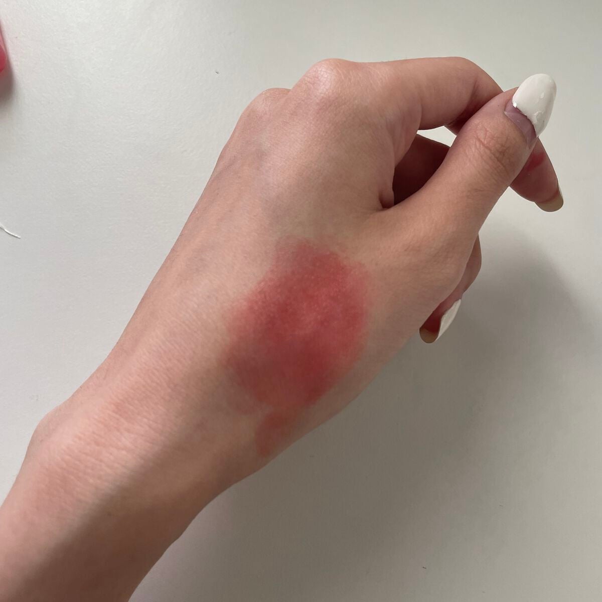 センシュアル フィッティング グロウ ティント/HERA/リップティントを使ったクチコミ(5枚目)