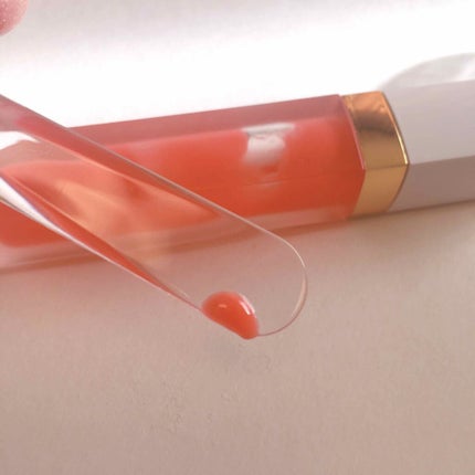 トーン ペタル エッセンス グロス/to/one/リップグロスを使ったクチコミ(3枚目)