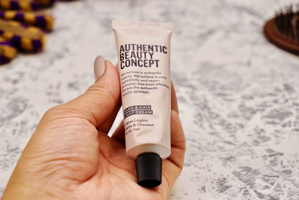 ハンド＆ヘア ライトセラム 29g/AUTHENTIC BEAUTY CONCEPT/ハンドクリームを使ったクチコミ（2枚目）