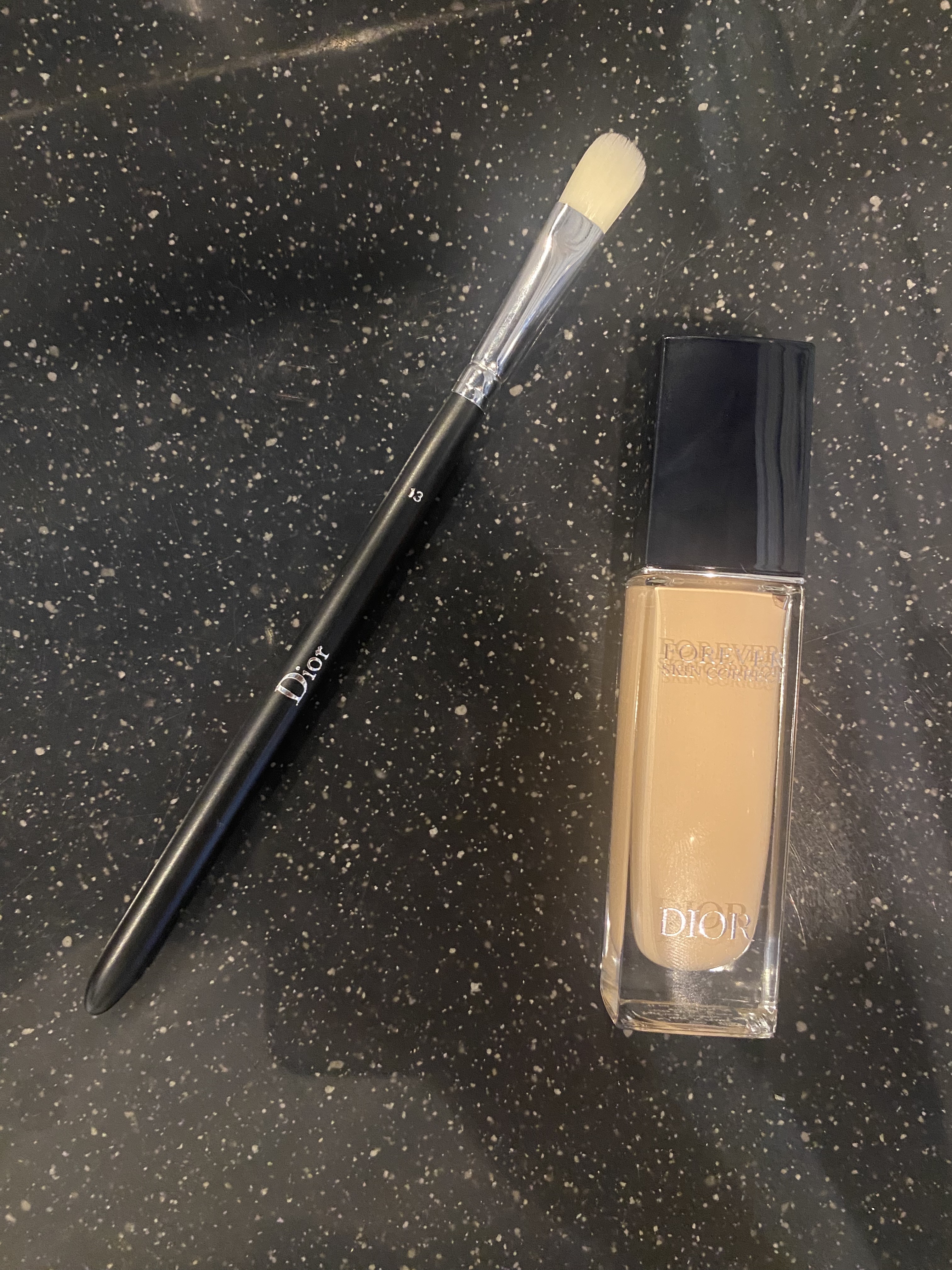 ディオール バックステージ コンシーラー ブラシ/Dior/メイクブラシを使ったクチコミ（3枚目）
