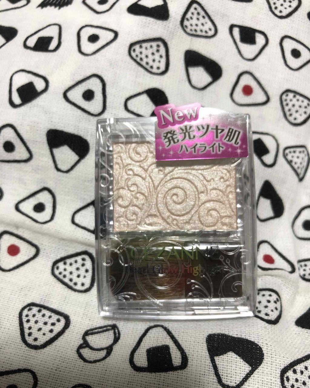 to-fu on LIPS 「やっとセザンヌのハイライト購入!2枚目はQoo10ザ・セムのコ..」(1枚目)