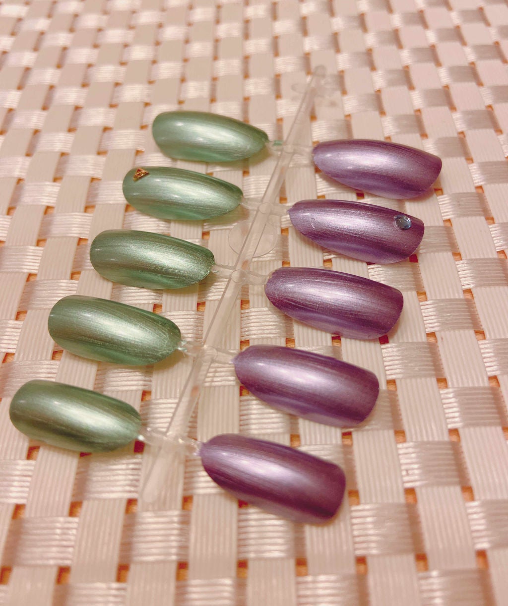 ネイルホリック リミテッドカラー Twingle Unicorn/ネイルホリック/マニキュアを使ったクチコミ(1枚目)