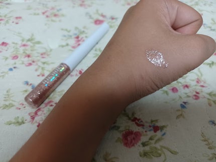グリッター イルミネーションライナー R/CipiCipi/リキッドアイライナーを使ったクチコミ(2枚目)
