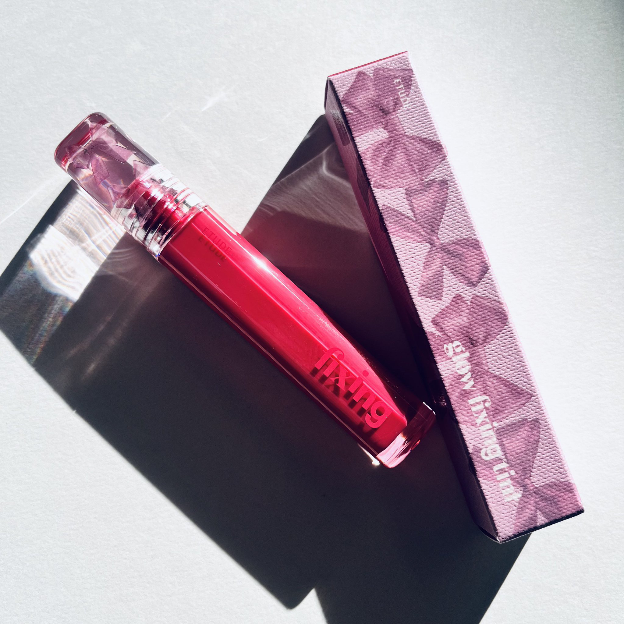 グロウ フィクシングティント レッドサングリア/ETUDE/リップティントを使ったクチコミ（2枚目）