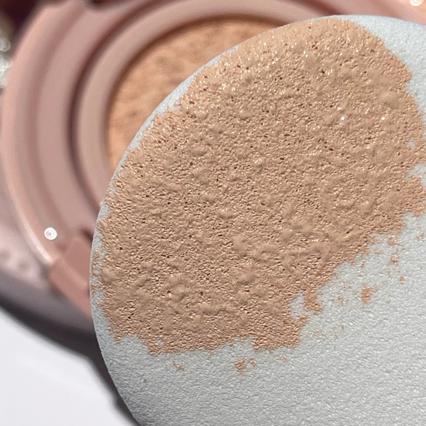 シースルー ヴェール コンパクト/PAUL & JOE BEAUTE/ファンデーションを使ったクチコミ(5枚目)