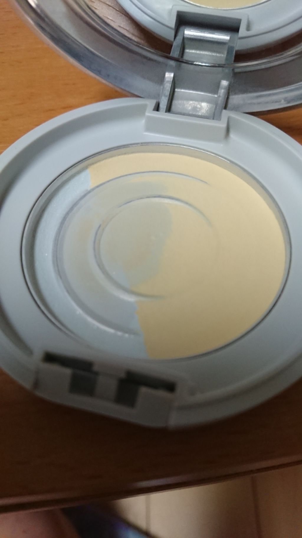 エクシア AL リフティング エマルジョン ホワイト/ALBION/クリーム・エマルジョンファンデーションを使ったクチコミ（2枚目）