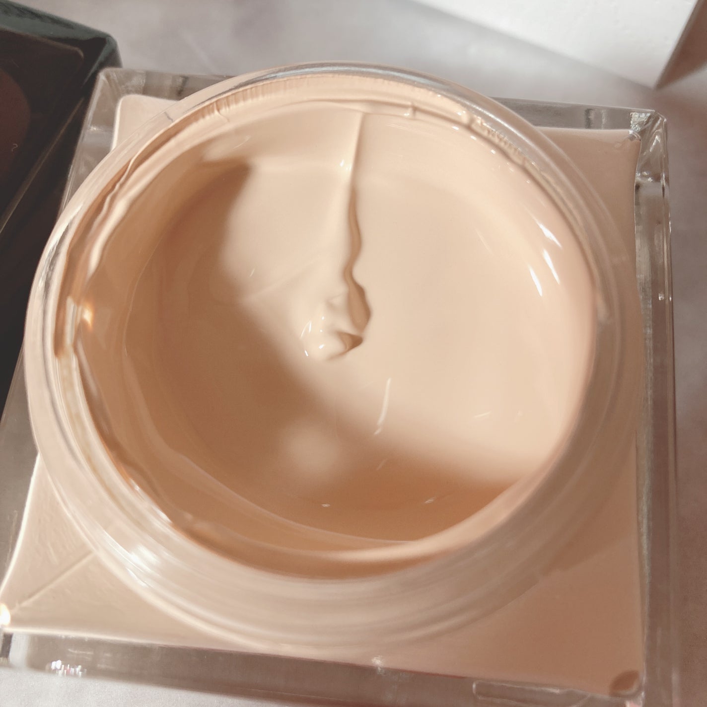 アンリミテッド ケア セラムイン クリーム ファンデーション/shu uemura/クリーム・エマルジョンファンデーションを使ったクチコミ(2枚目)