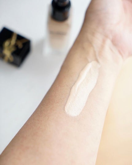 オールアワーズ リキッド/YVES SAINT LAURENT BEAUTE/リキッドファンデーションを使ったクチコミ(5枚目)