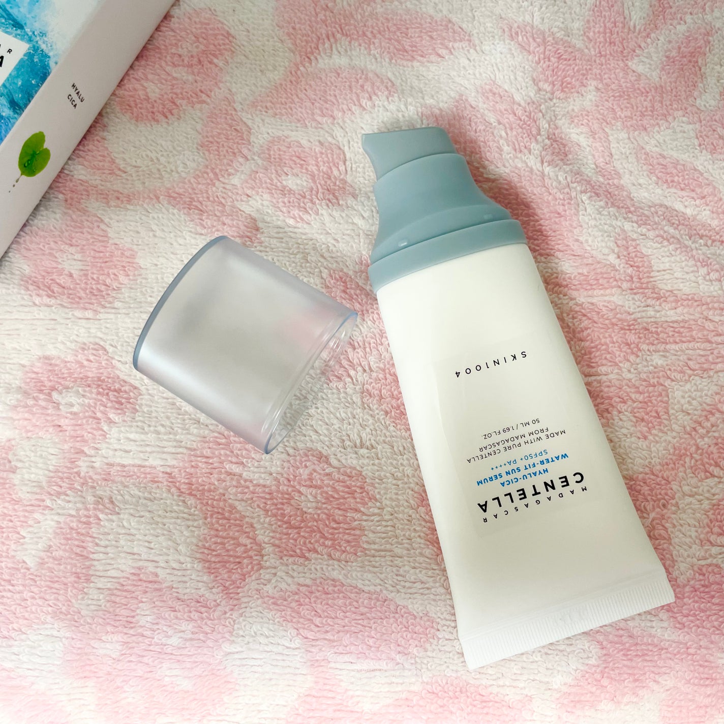 元エステティシャンなの on LIPS 「チューブかと思いきや、チューブ型のプッシュポンプ式でした!持ち..」(2枚目)