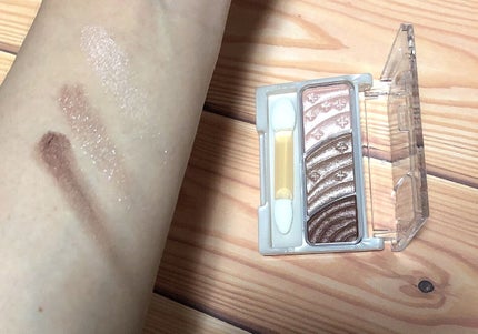 トーンアップアイシャドウ/CEZANNE/アイシャドウパレットを使ったクチコミ(2枚目)