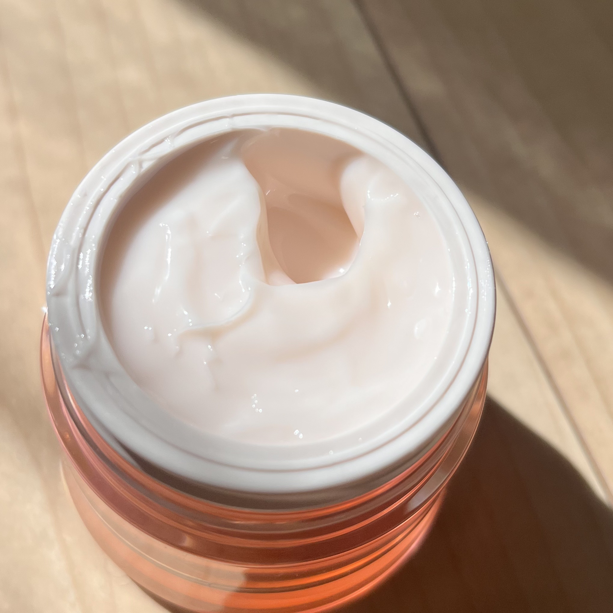 クリアバウンスクリーム  本体 40g/BENEFIQUE/フェイスクリームを使ったクチコミ（2枚目）