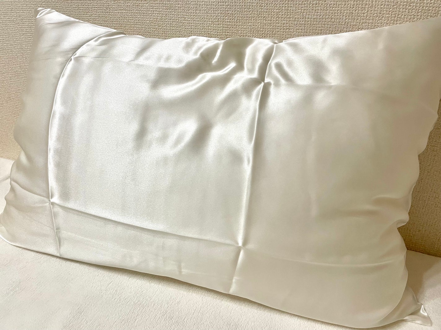 シルク枕カバー/COCOSILK/ヘアケアグッズを使ったクチコミ(2枚目)