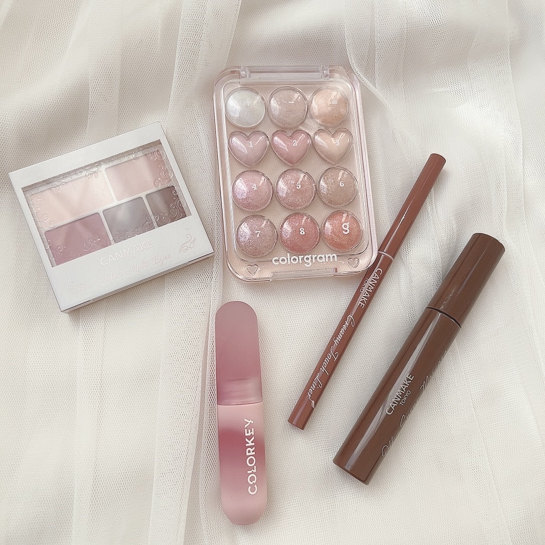 パーフェクトマルチアイズ/キャンメイク/アイシャドウパレットを使ったクチコミ（2枚目）