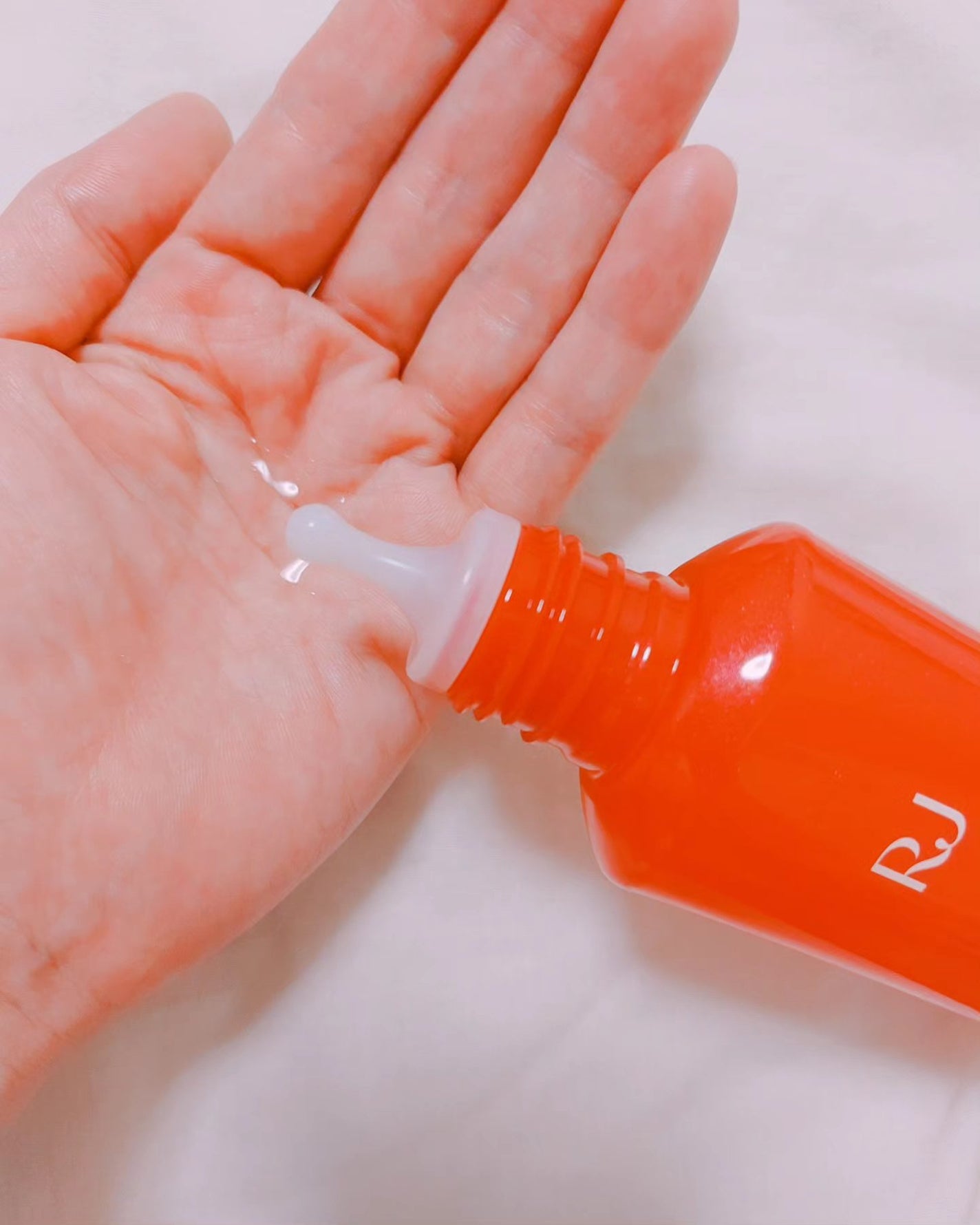 薬用 RJ地肌ケア エッセンス /アピセラピーコスメティクス/頭皮ローションを使ったクチコミ(2枚目)